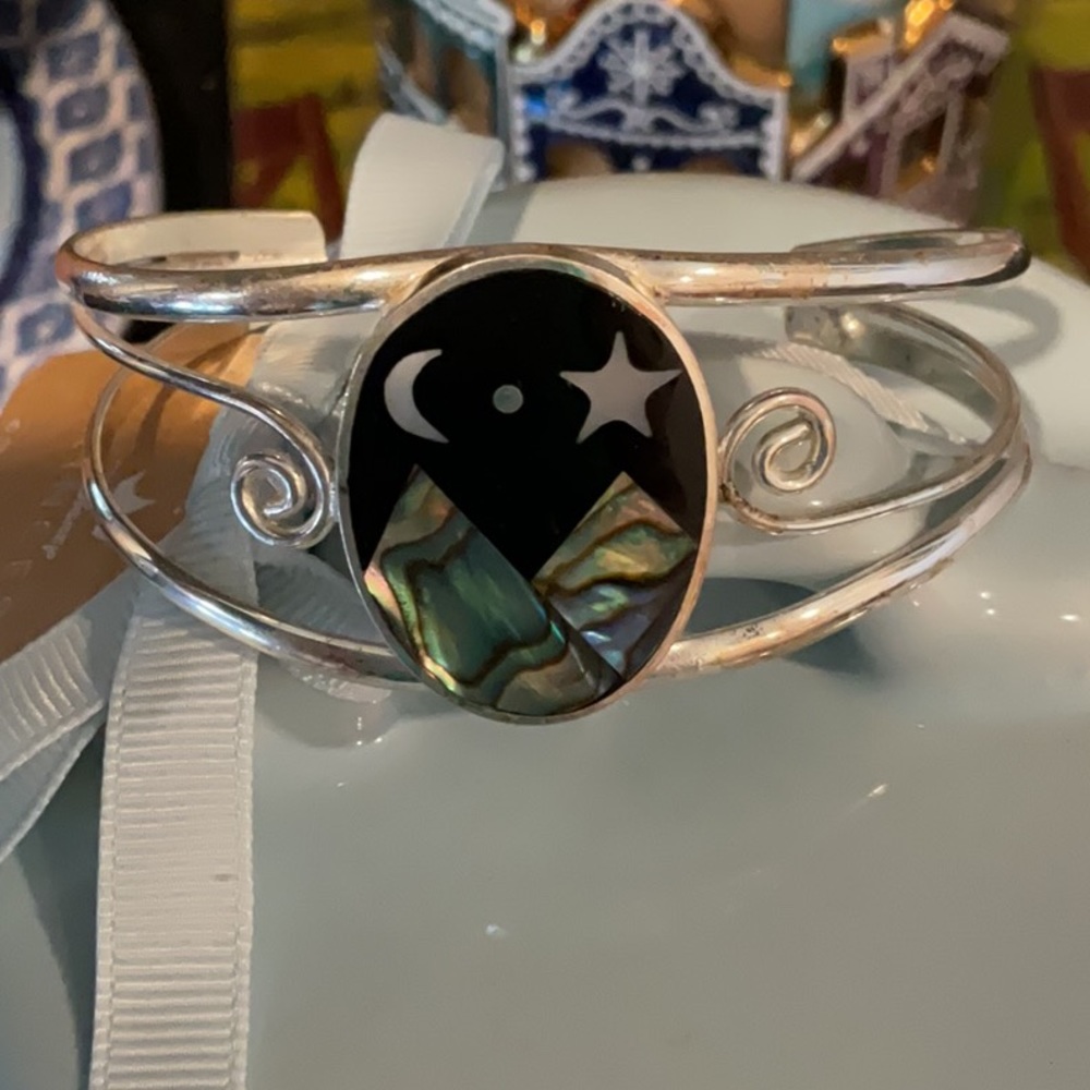 Super cute bracelet